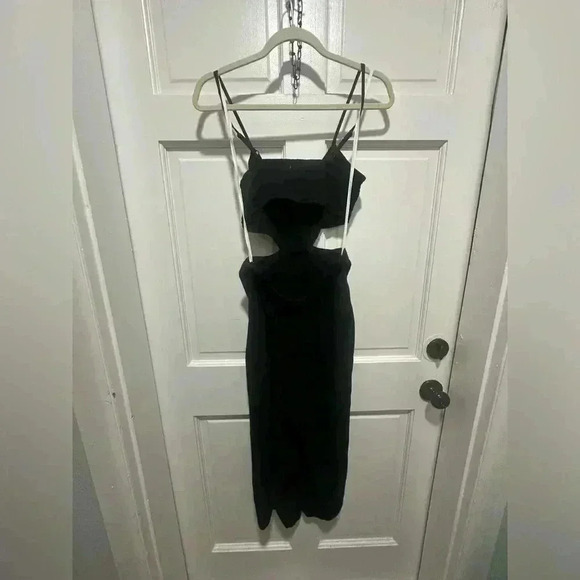 AERIE BLACK SIDE AND BACK CUTOUT B-NECK JUMPSUIT SIZE XS - Picture 5 of 5